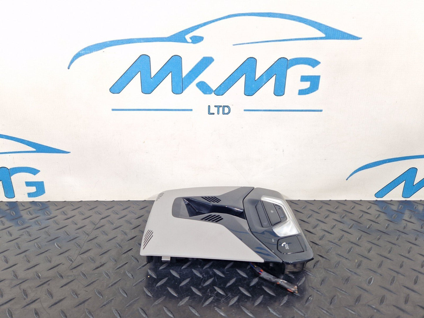 20-24 BMW 1 SERIES F40 FRONT CENTER ROOF INTERIOR COURTESY FUNCTION LIGHT PANEL