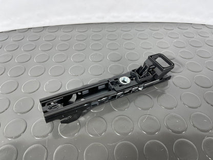 16-19 AUDI A4 B9 GENUINE DRIVER RIGHT SEAT BELT HEIGHT ADJUSTER 4M0857819