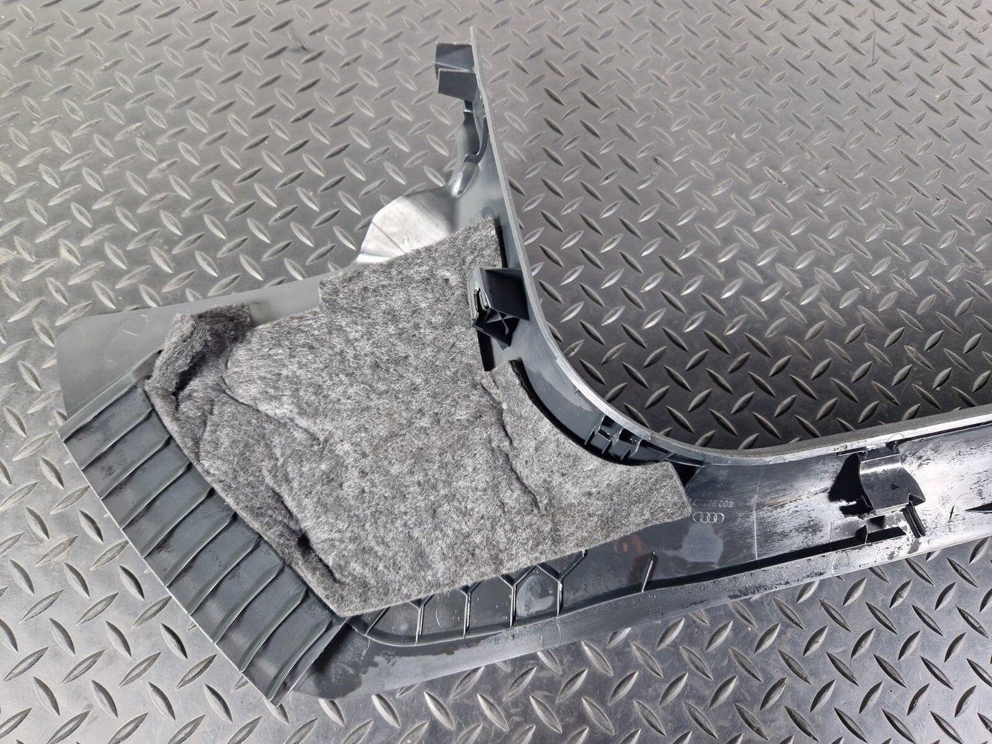 10-18 AUDI A7 4G S-LINE FRONT LEFT INTERIOR A PILLAR SILL TRIM PANEL 4G2867271