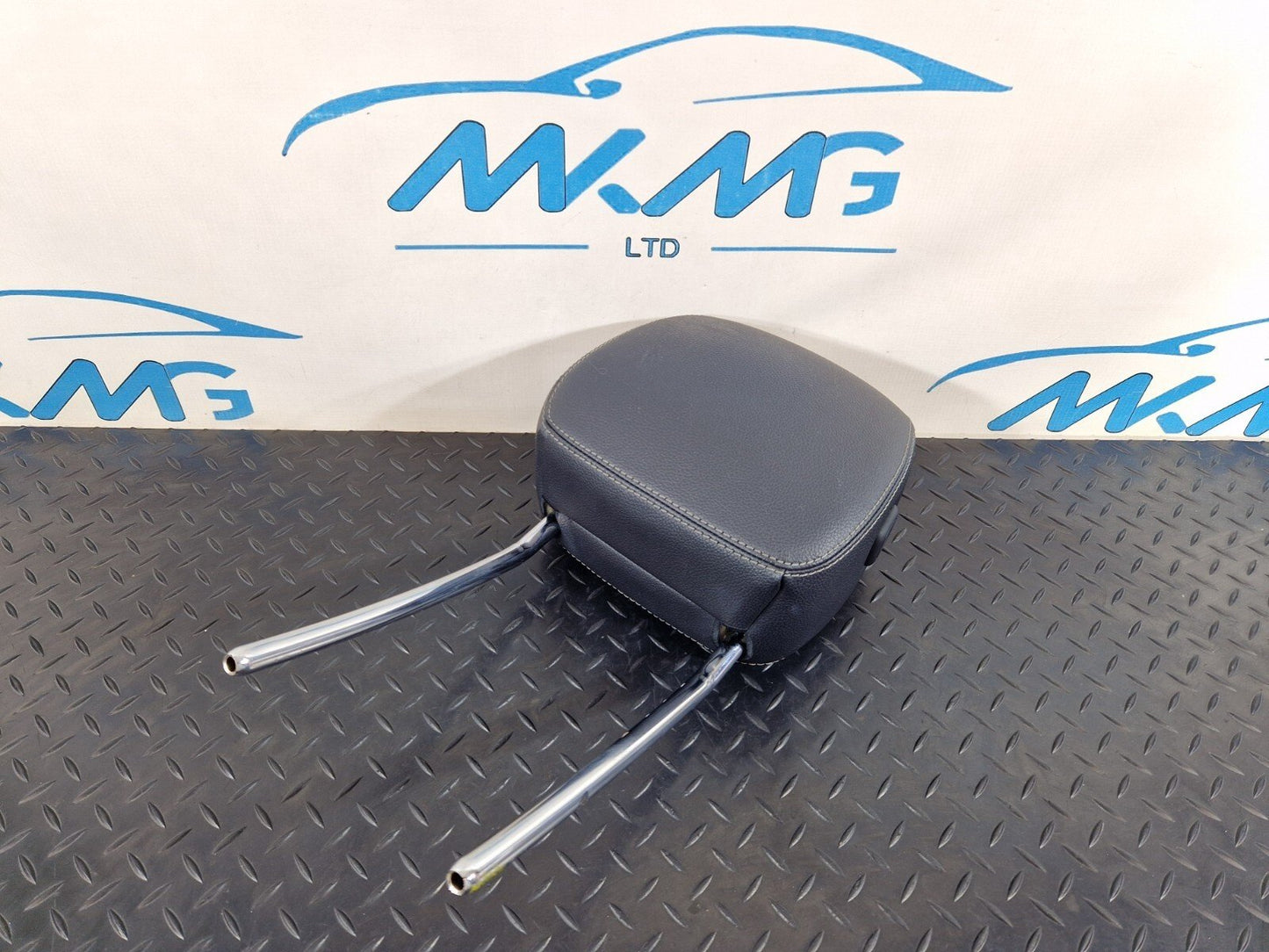 18-ON MERCEDES BENZ A CLASS W177 GENUINE FRONT SEAT HEADREST FITS LEFT & RIGHT