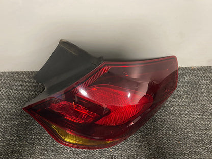 2010 Vauxhall Astra MK3 (D) (61VO) Genuine Rear Right O/S Driver Tail Light