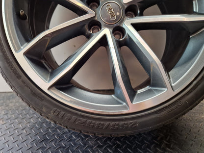 Audi A4 B9 19" Alloy Wheel with Tyre 255/35/19 8W0601025D ~3mm *Damaged*