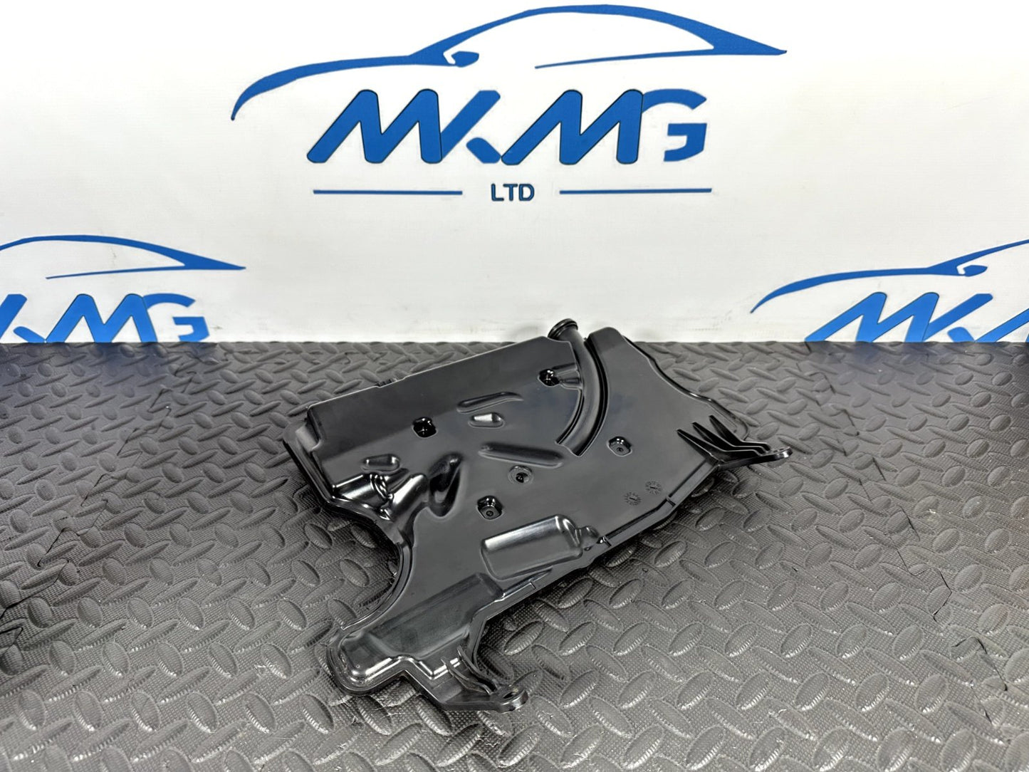 14-21 BMW 2 SERIES GRAN TOURER F45 F46 GENUINE AIR DUCT RESONATOR 8570016