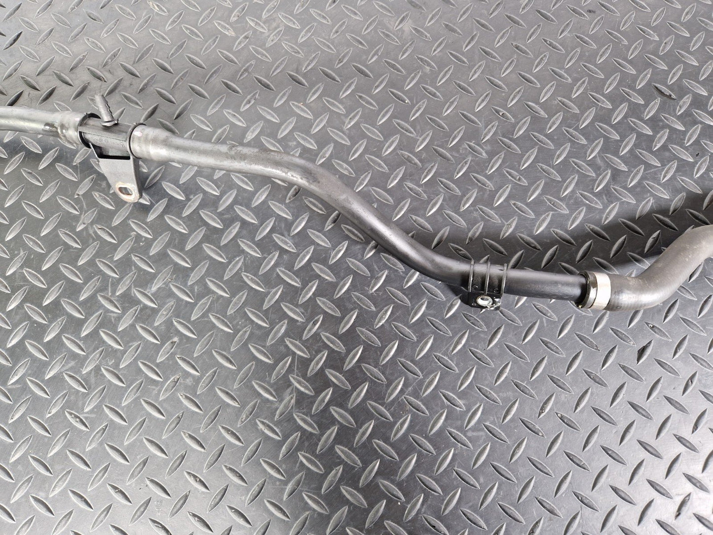 14-21 MERCEDES BENZ C220d W205 OEM COOLANT PIPE LINE A2055011891