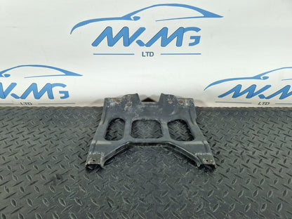 14-23 MERCEDES BENZ VITO W447 FRONT CENTRE SUPPORT BRACKET COWL A4478801003