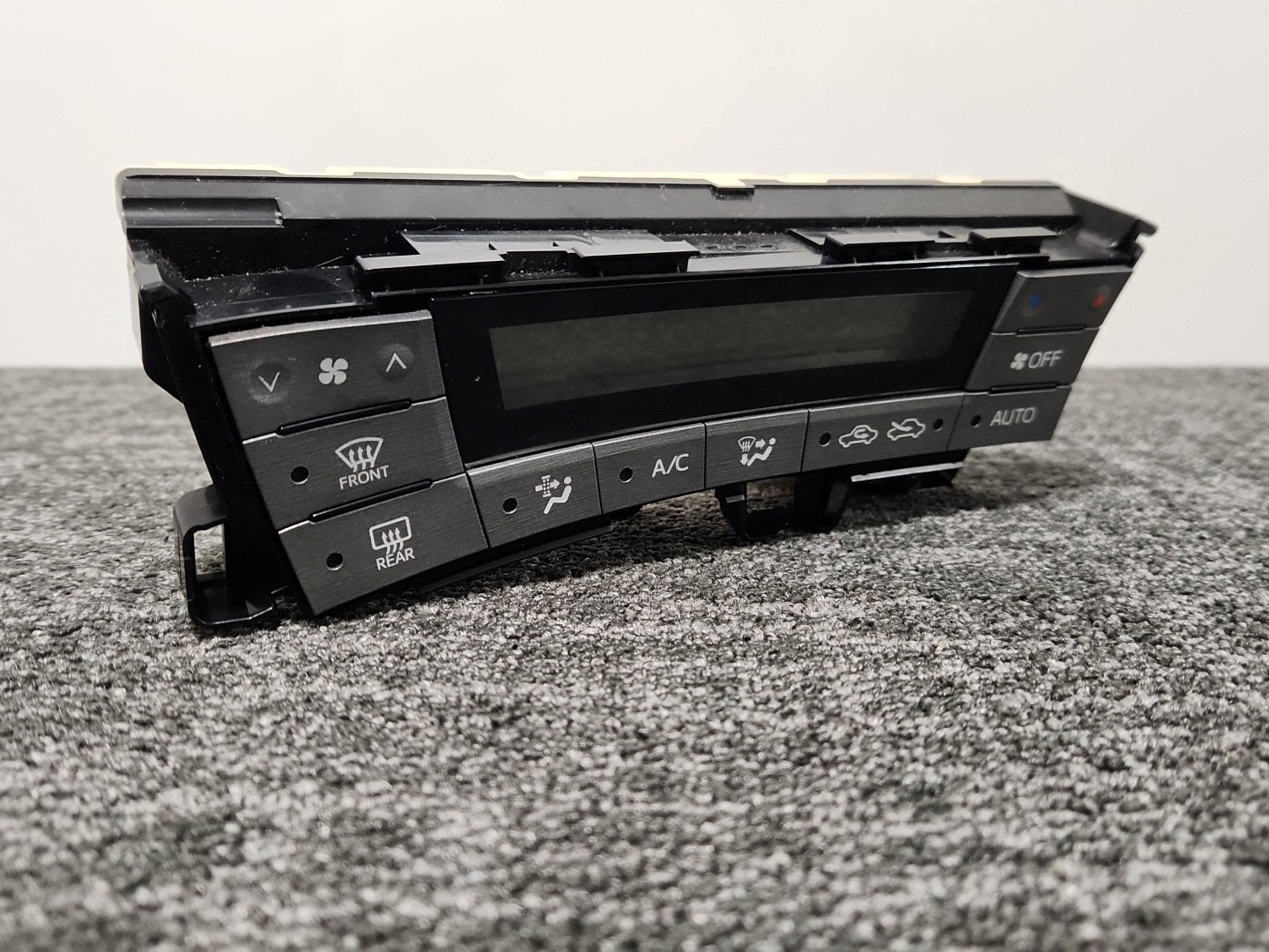 Toyota Prius MK3 (ZVW30) Hatchback Genuine Heater Control Switch Panel 75D725