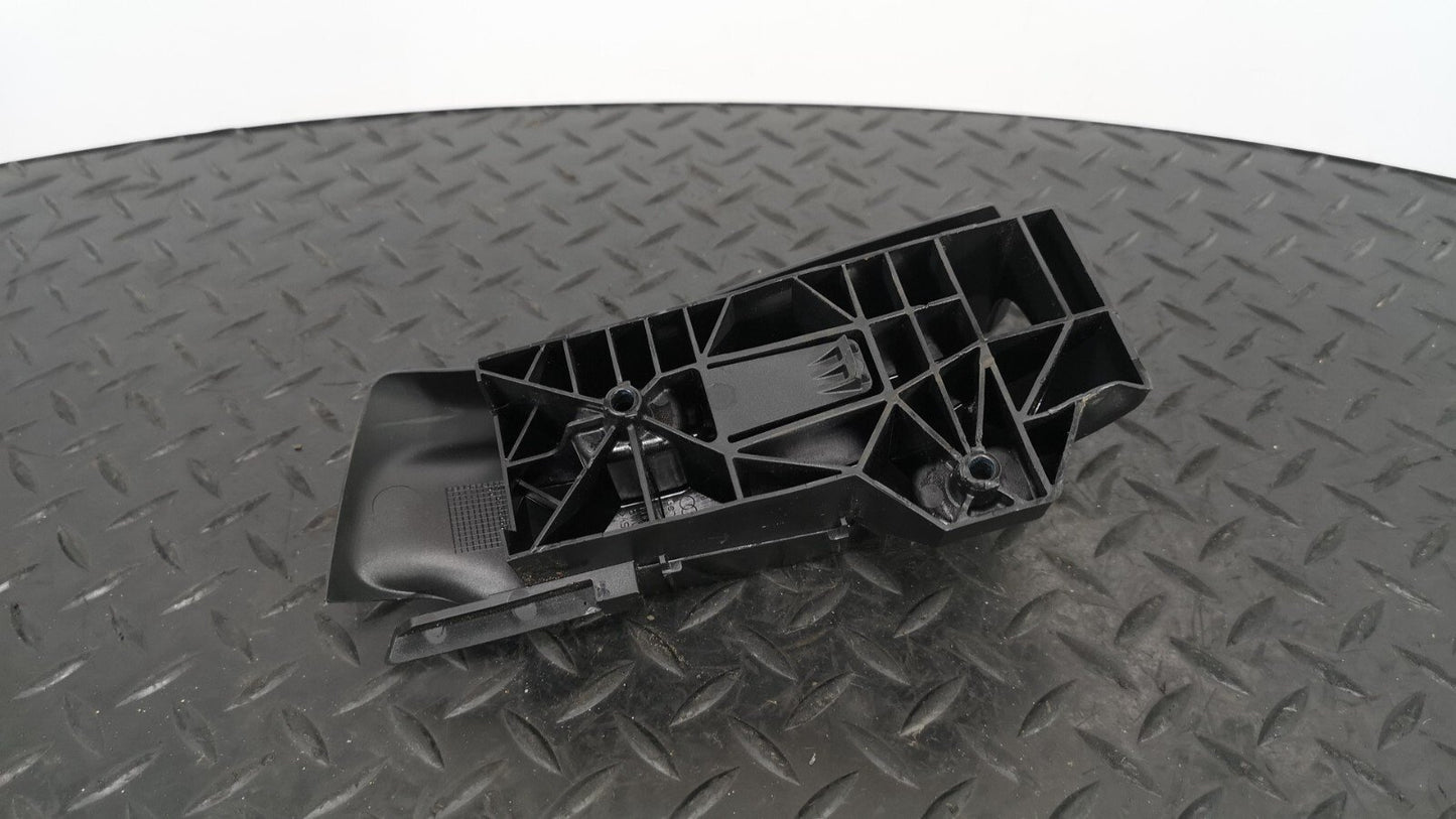 16-19 AUDI A4 B9 S-LINE GENUINE REAR RIGHT SEAT BELT GUIDE 8W0857792