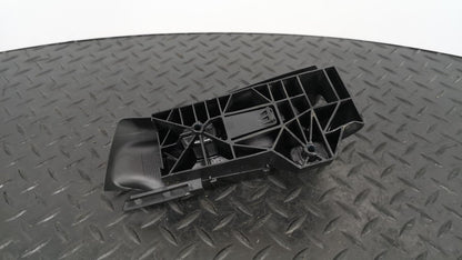16-19 AUDI A4 B9 S-LINE GENUINE REAR RIGHT SEAT BELT GUIDE 8W0857792