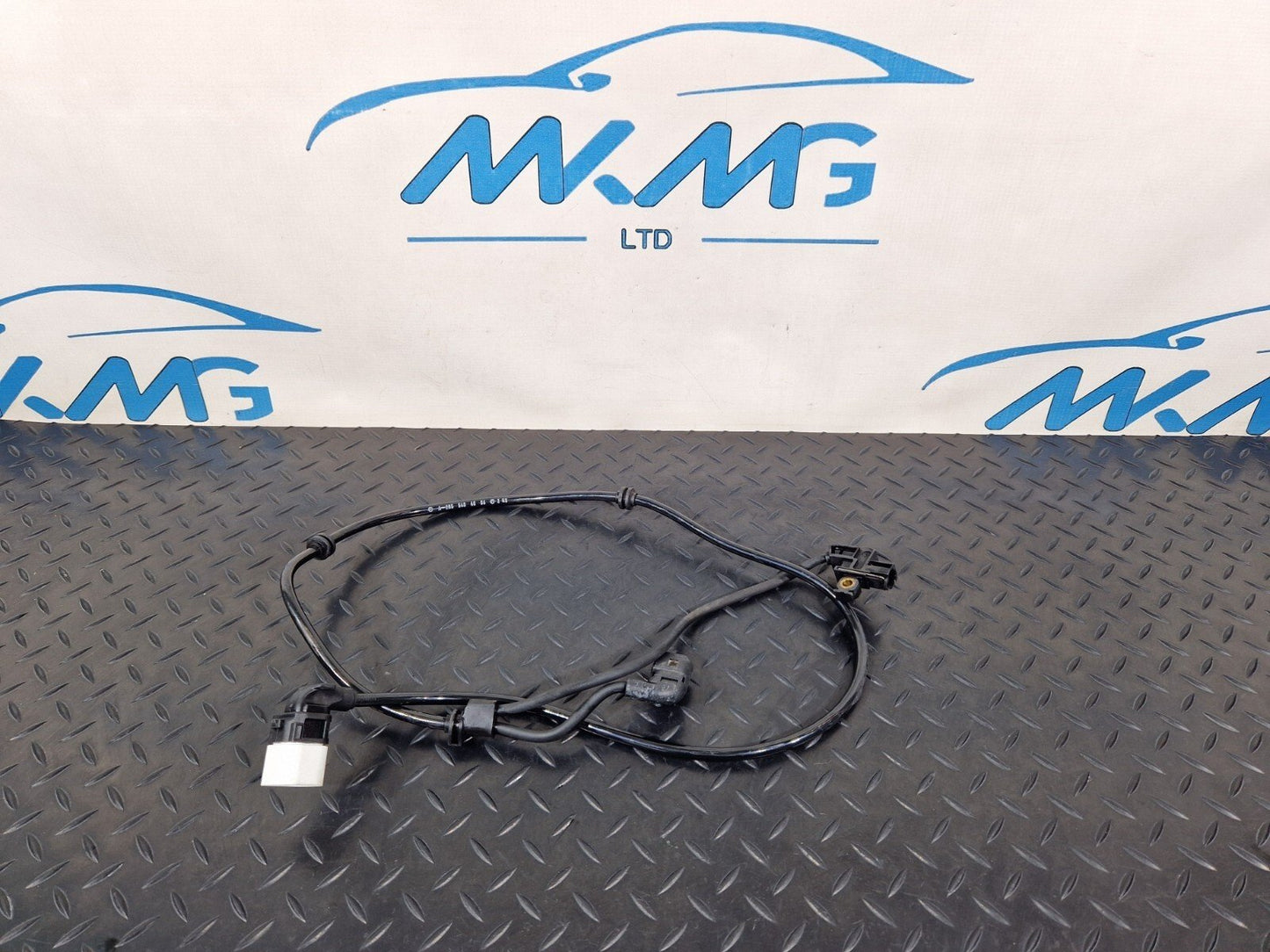 MERCEDES C220 W205 REAR RIGHT O/S PARKING BRAKE & BRAKE WEAR SENSOR INDICATOR
