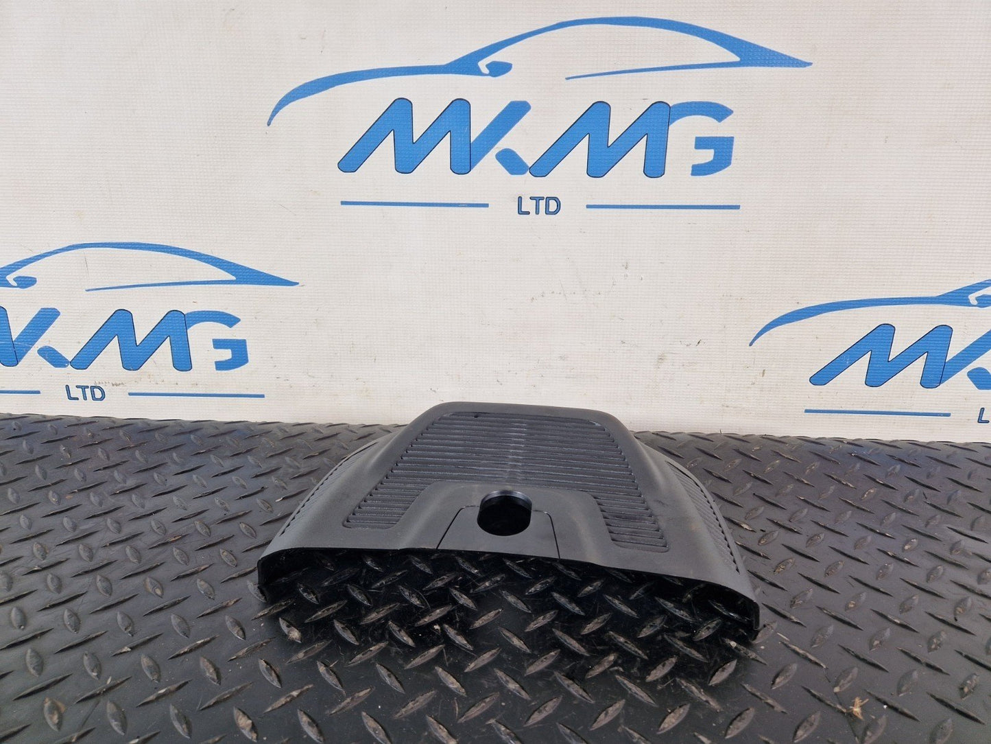 19-ON MERCEDES BENZ B CLASS W247 OEM VIEW MIRROR COVER TRIM A2478212700