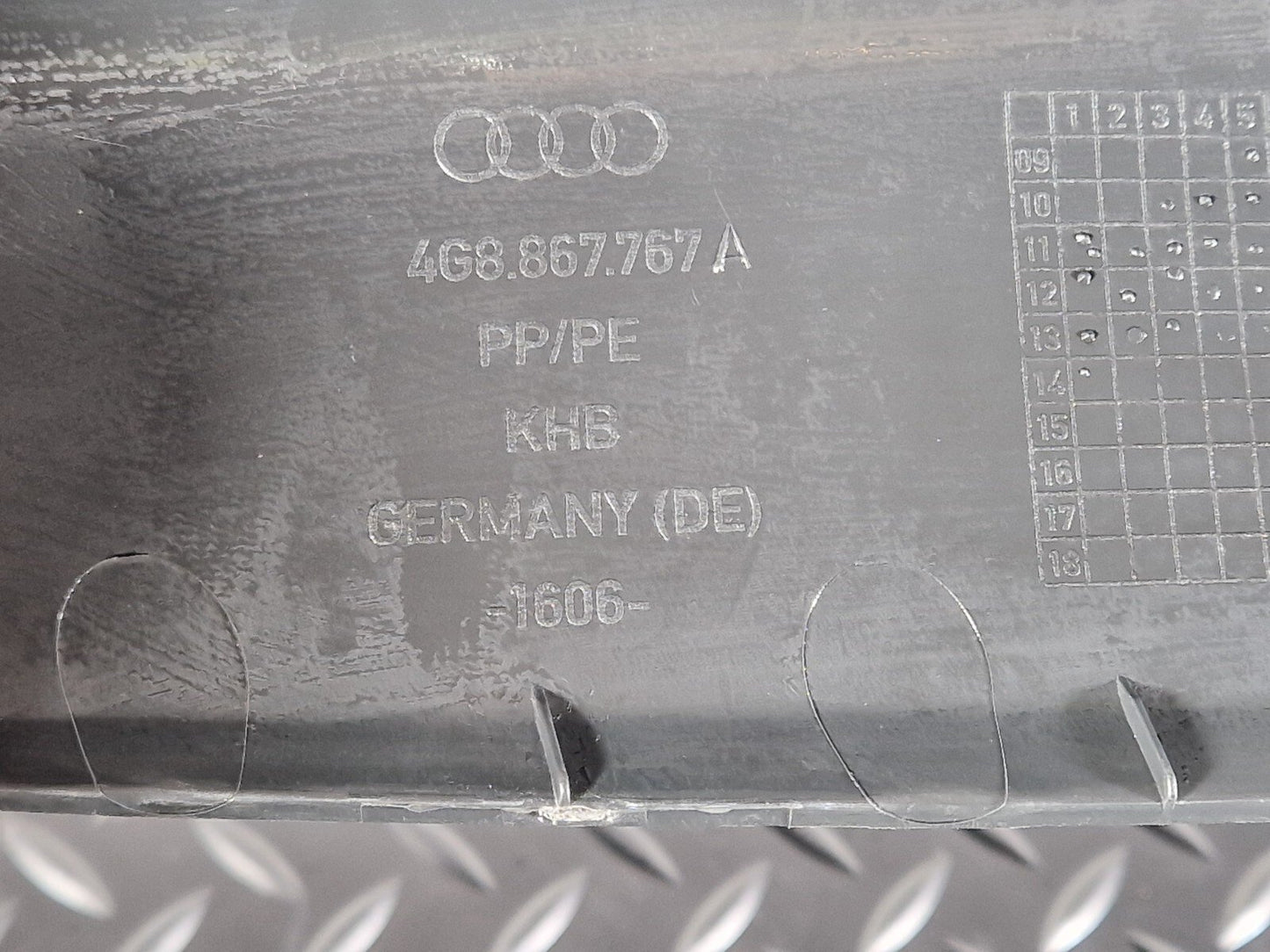 10-18 AUDI A7 4G S-LINE REAR LEFT NSR C PILLAR LOWER SILL TRIM COVER 4G8867767A