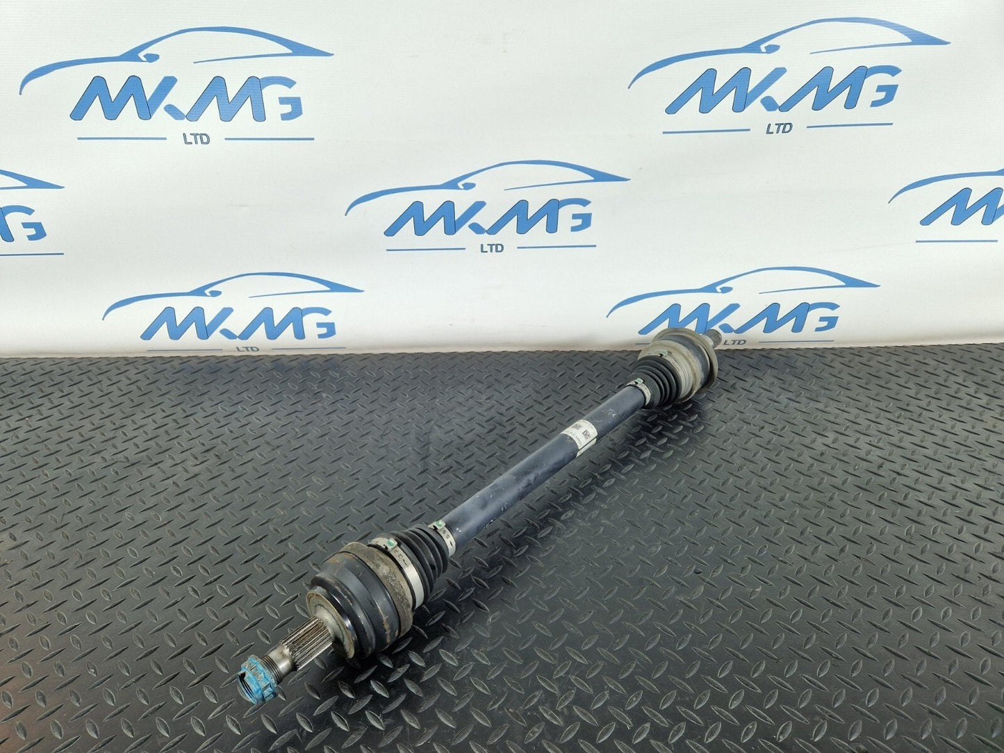 14-21 MERCEDES BENZ C200 W205 GENUINE REAR LEFT SIDE DRIVESHAFT A2053504019