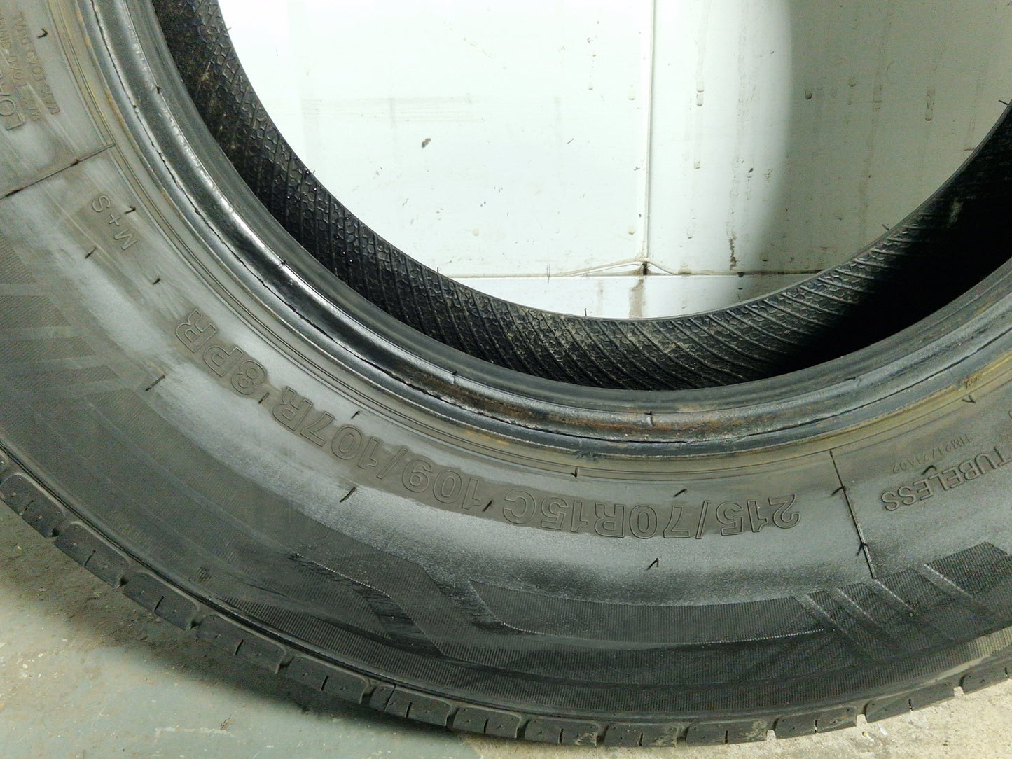 ZMax Tyre 215/70/15C 109/107R 8PR Vanmejor C30 Genuine ~7mm