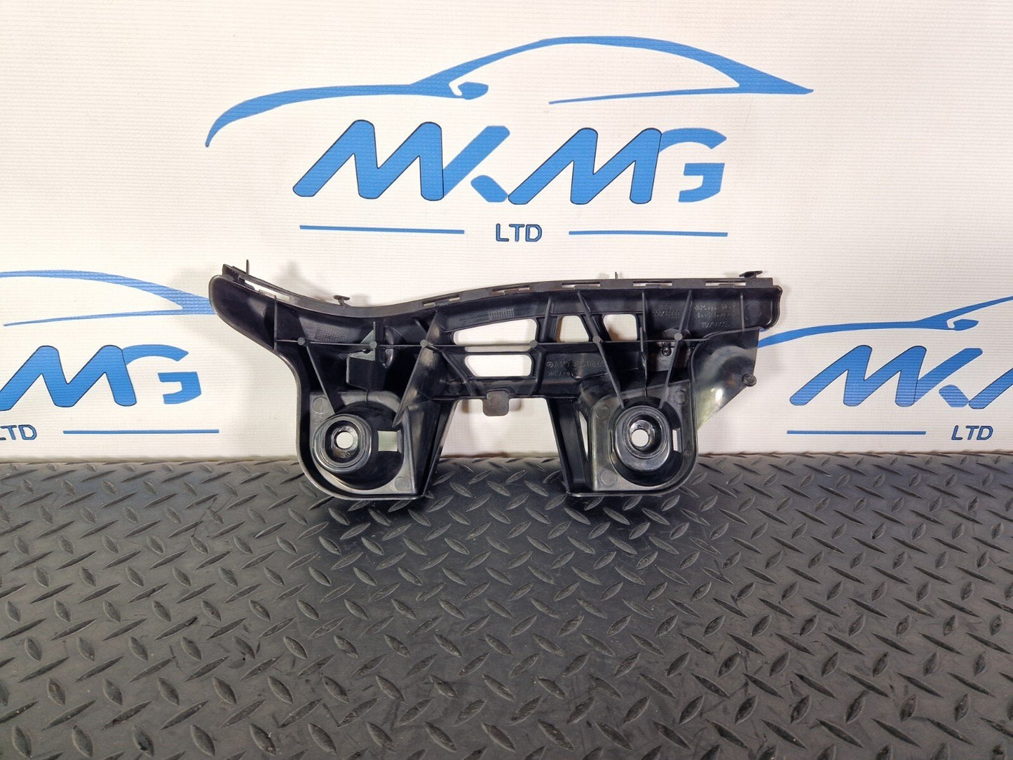 13-19 MERCEDES BENZ CLA C117 AMG OEM REAR BUMPER BRACKET A1778850865