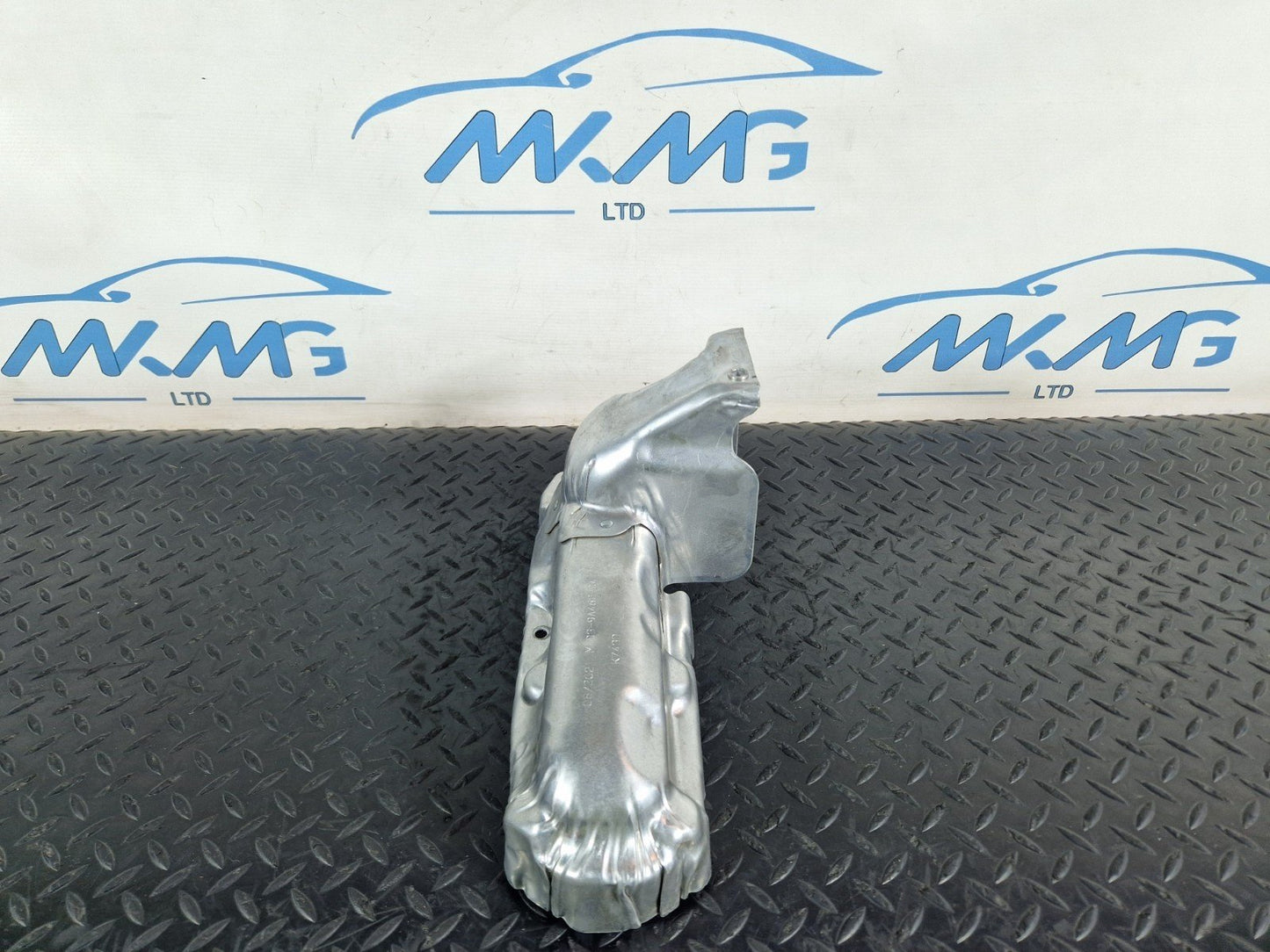 19-ON RANGE ROVER EVOQUE L551 EXHAUST MANIFOLD HEAT SHIELD M4D3-9A462-CA