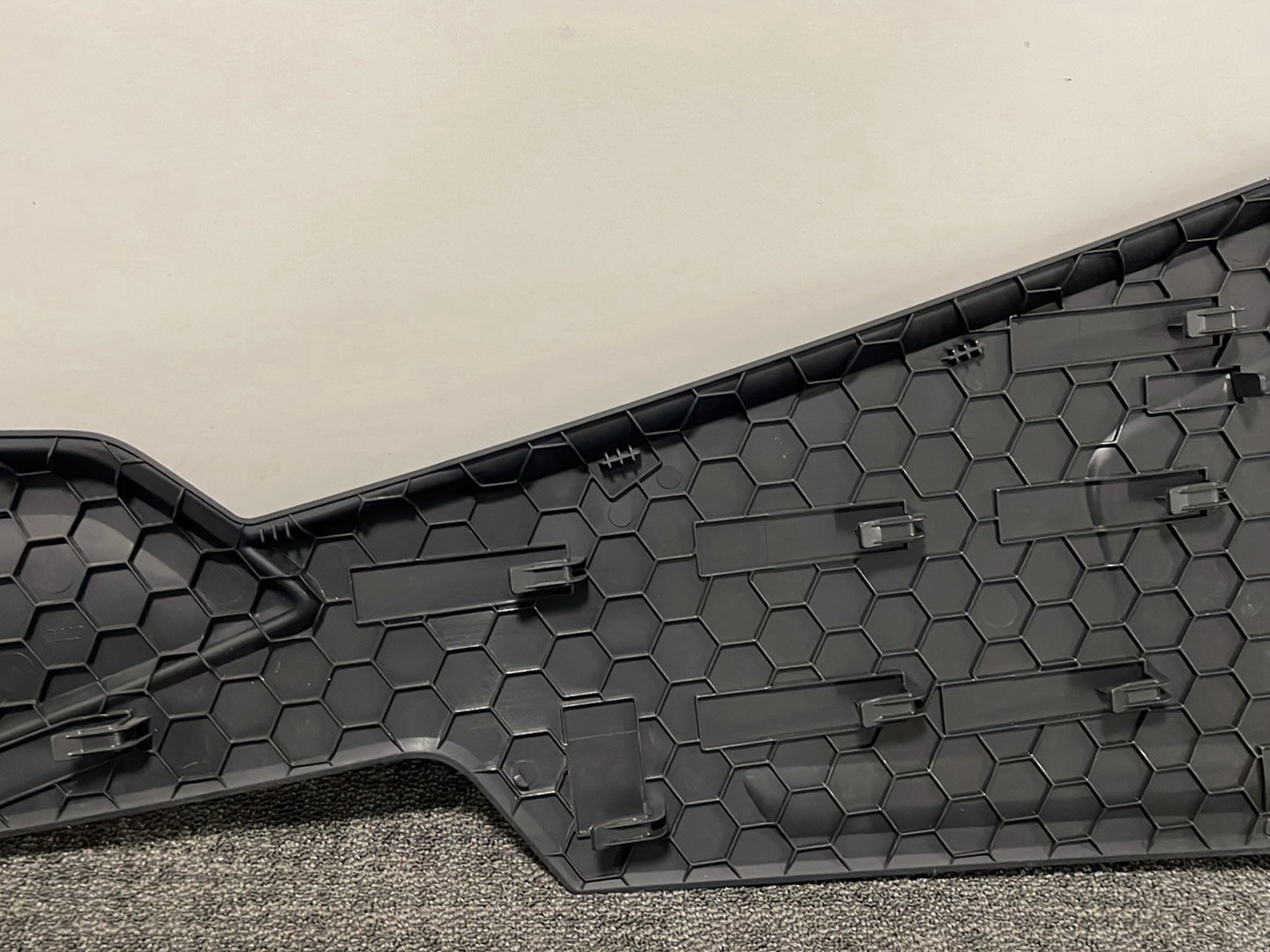 Audi Q7 4M Genuine Right O/S Driver Centre Console Side Trim 4M0863306