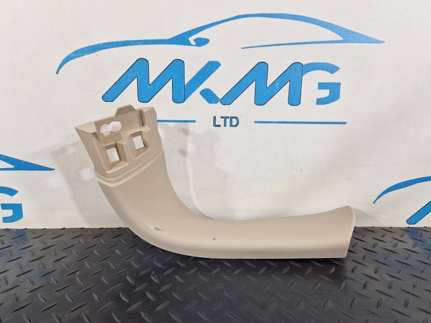 14-21 BMW 2 SERIES 218d GRAN TOURER F46 TAILGATE RIGHT SIDE TRIM PANEL 7318938