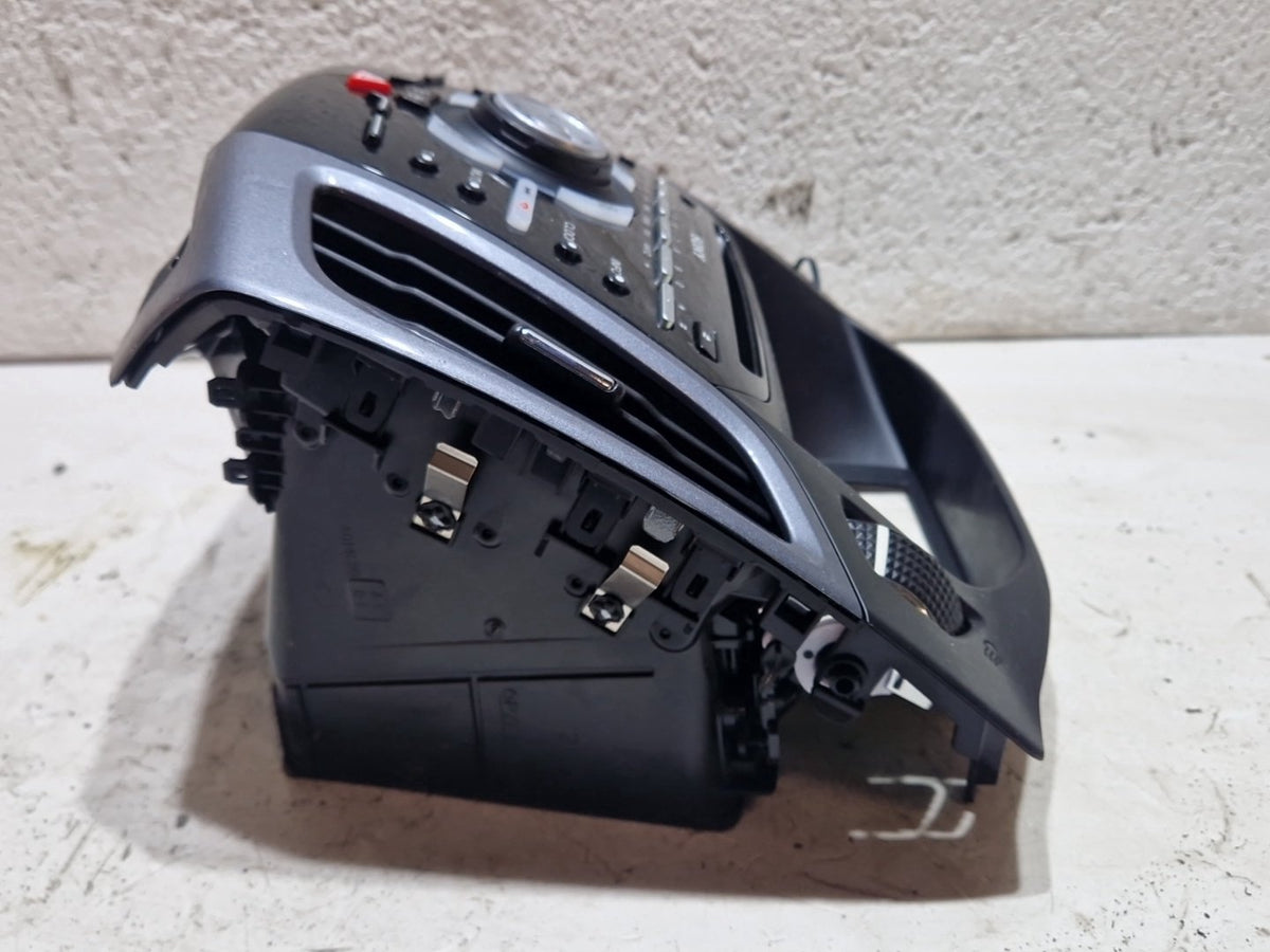 2013 Ford Focus MK3 (C346) Multimedia Radio Control Head Unit BM51-A014L21
