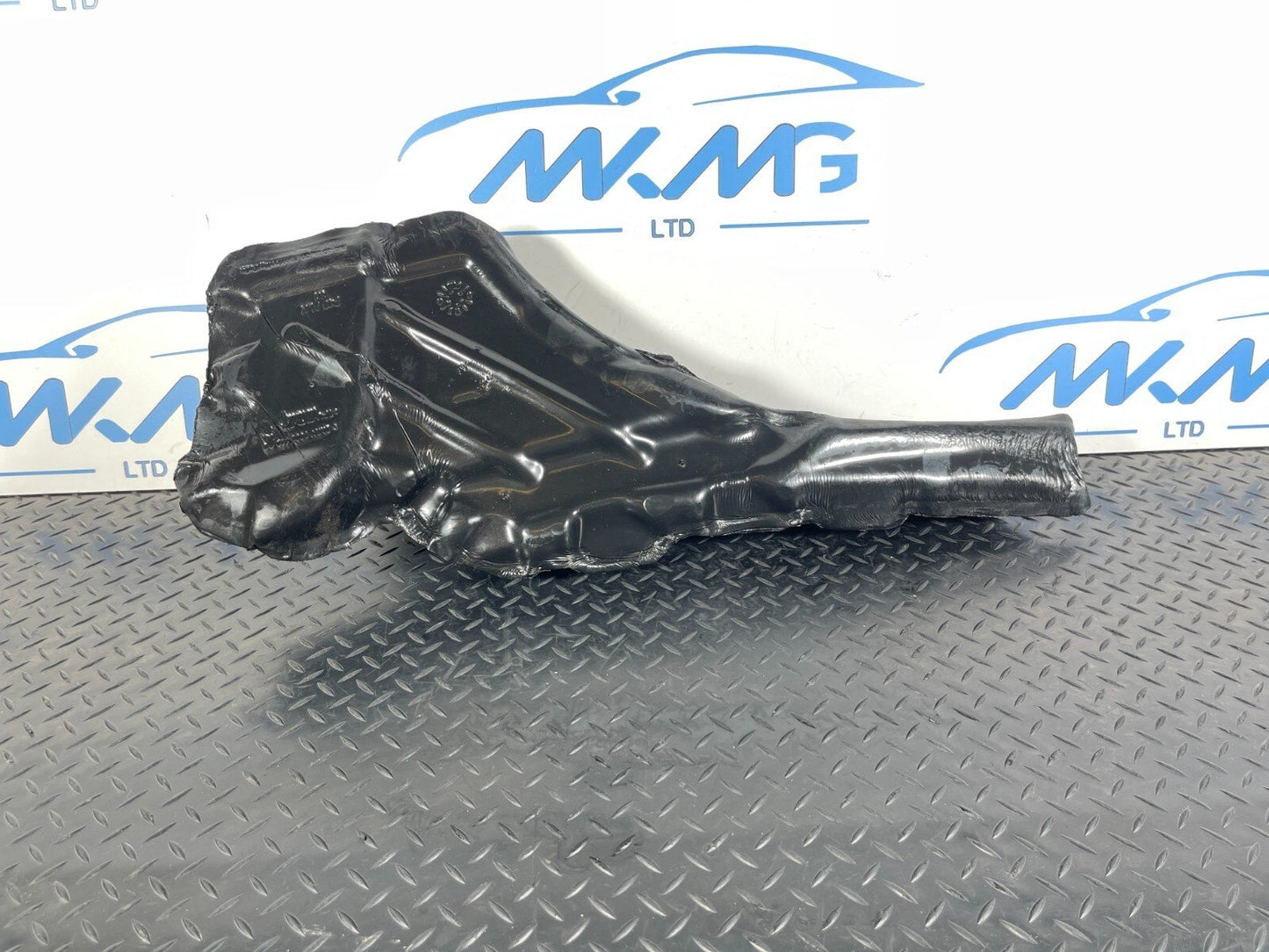 16-22 BMW X1 F48 SOUND INSULATING FRONT WING PANEL LEFT PASSENGER SIDE 7398419