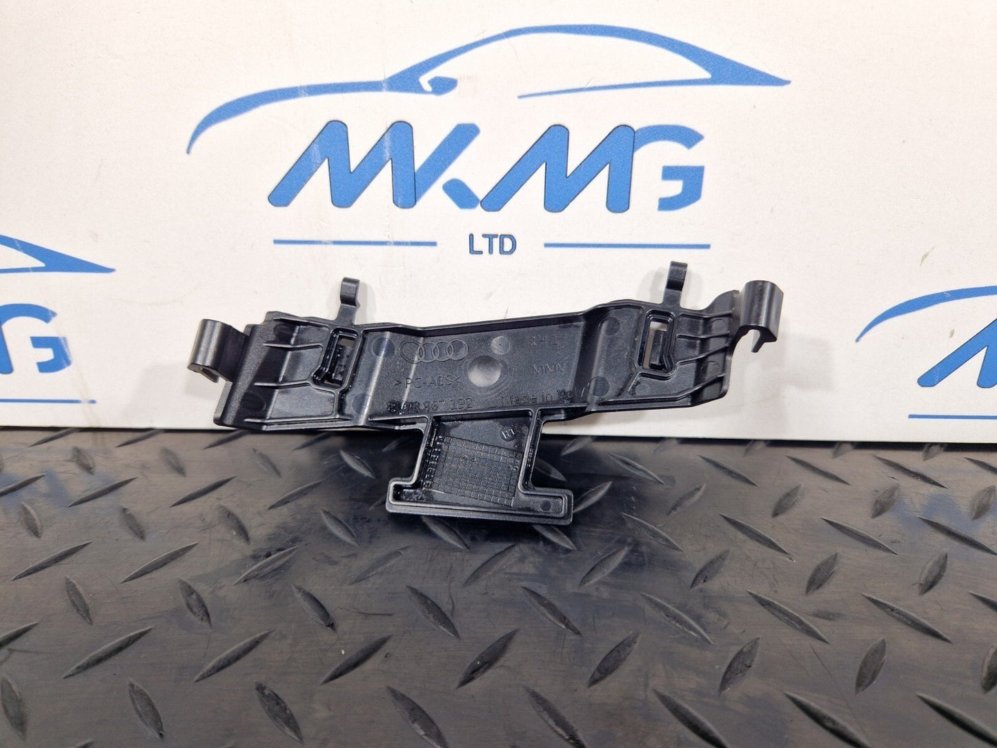 16-23 AUDI A5 F5 SPORTBACK S-LINE B-PILLAR RIGHT TRIM HOLDER 8W8867192
