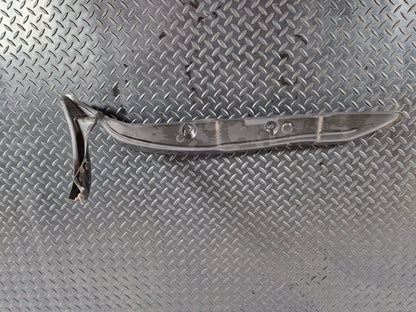 10-18 AUDI A7 4G S-LINE FRONT RIGHT WING FENDER END SEAL PLATE 4G8821112A