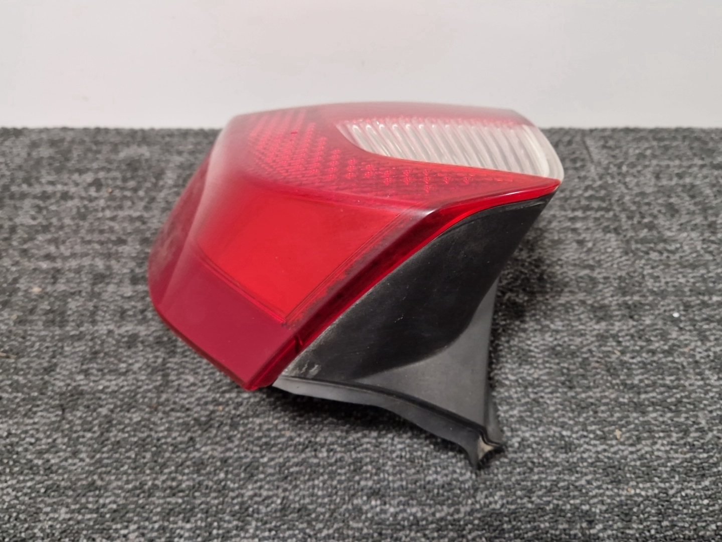 2011 Volvo V70 MK3 - Rear Right Outer Light
