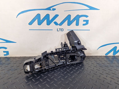 18-ON MERCEDES A CLASS W177 OEM FRONT RIGHT O/S DOOR HANDLE BASE MOUNT BRACKET