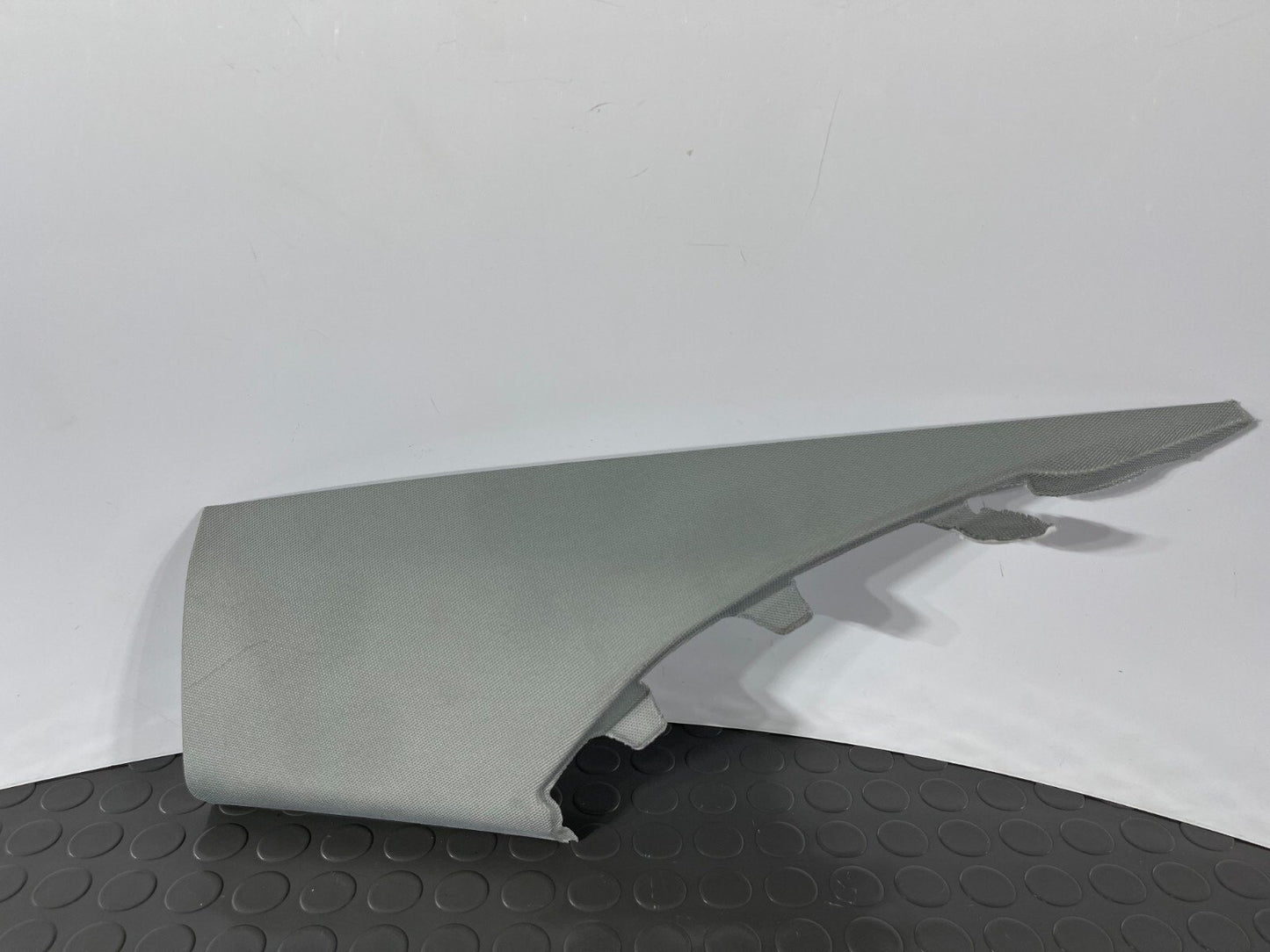 16-19 AUDI A4 B9 SALOON GENUINE REAR RIGHT O/S C-PILLAR TRIM COVER 8W5867246