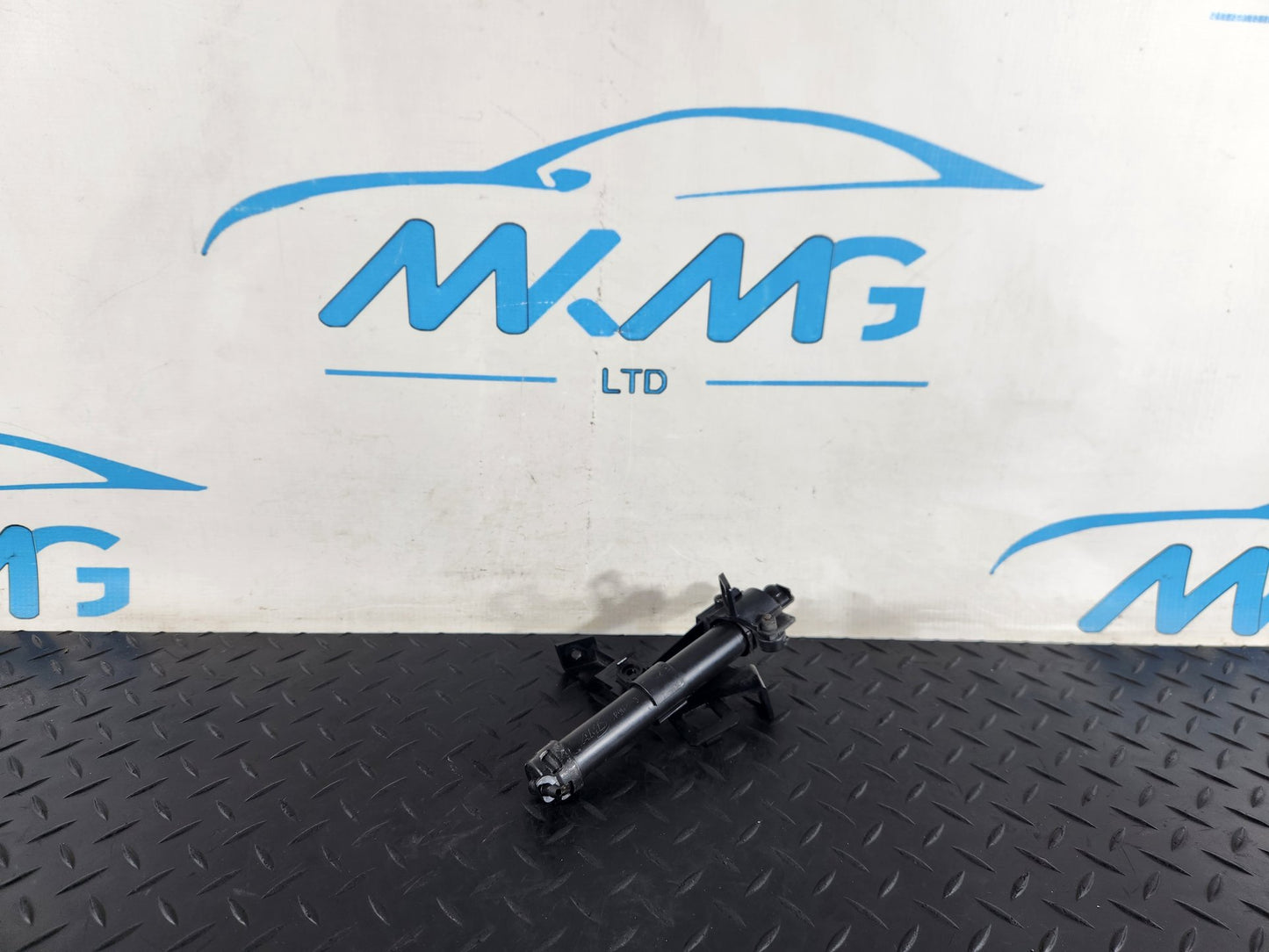 12-18 Range Rover Evoque L538 Left Headlight Washer Nozzle BJ3213C153CA
