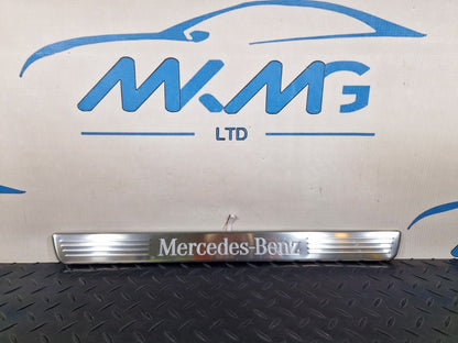 19-ON MERCEDES BENZ CLA C118 GENUINE FRONT DOOR SILL COVER TRIM A1186804800