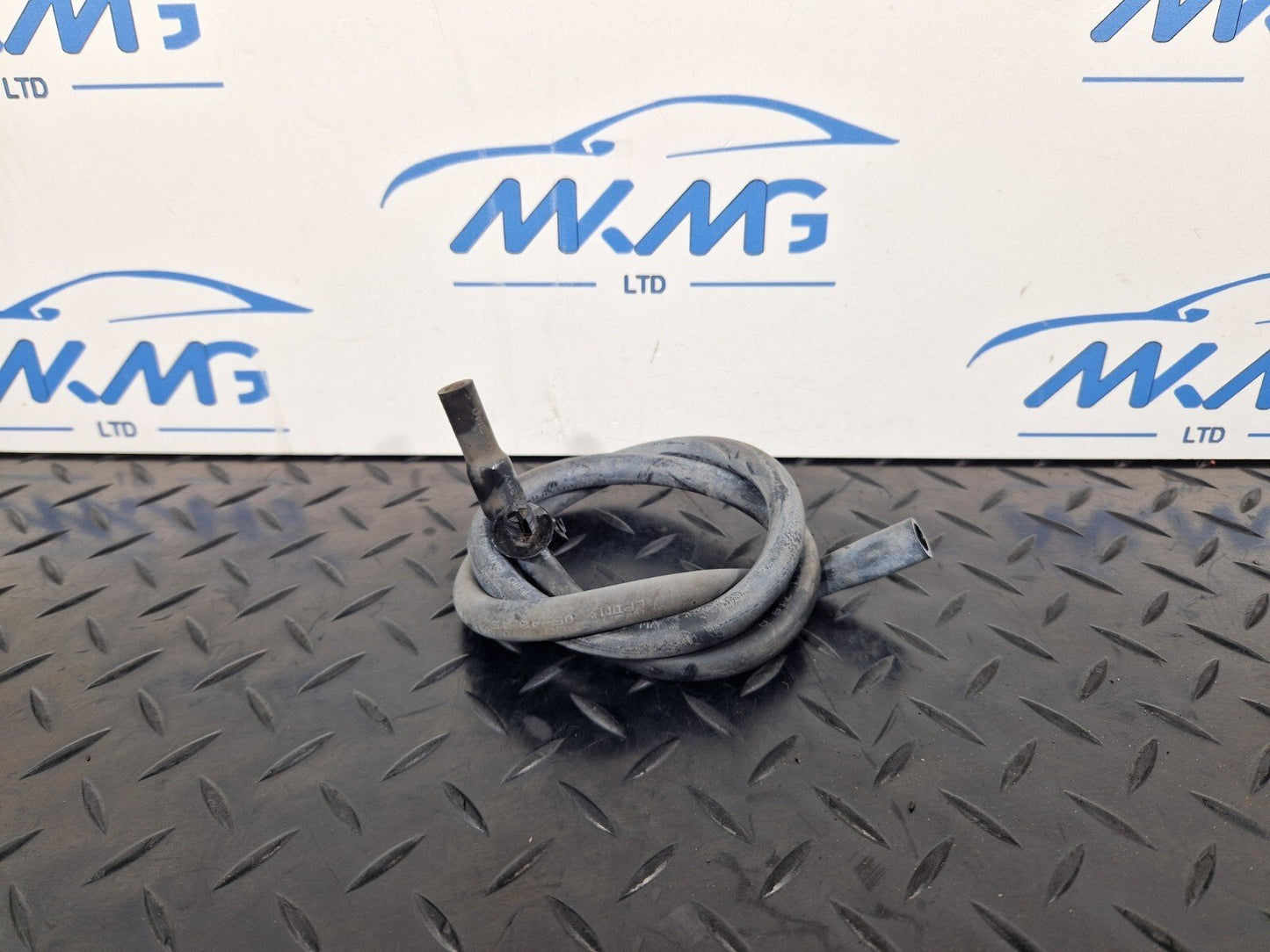 16-23 AUDI S5 COUPE GENUINE RIGHT SIDE HEADLIGHT WASHER HOSE 8W0941718A