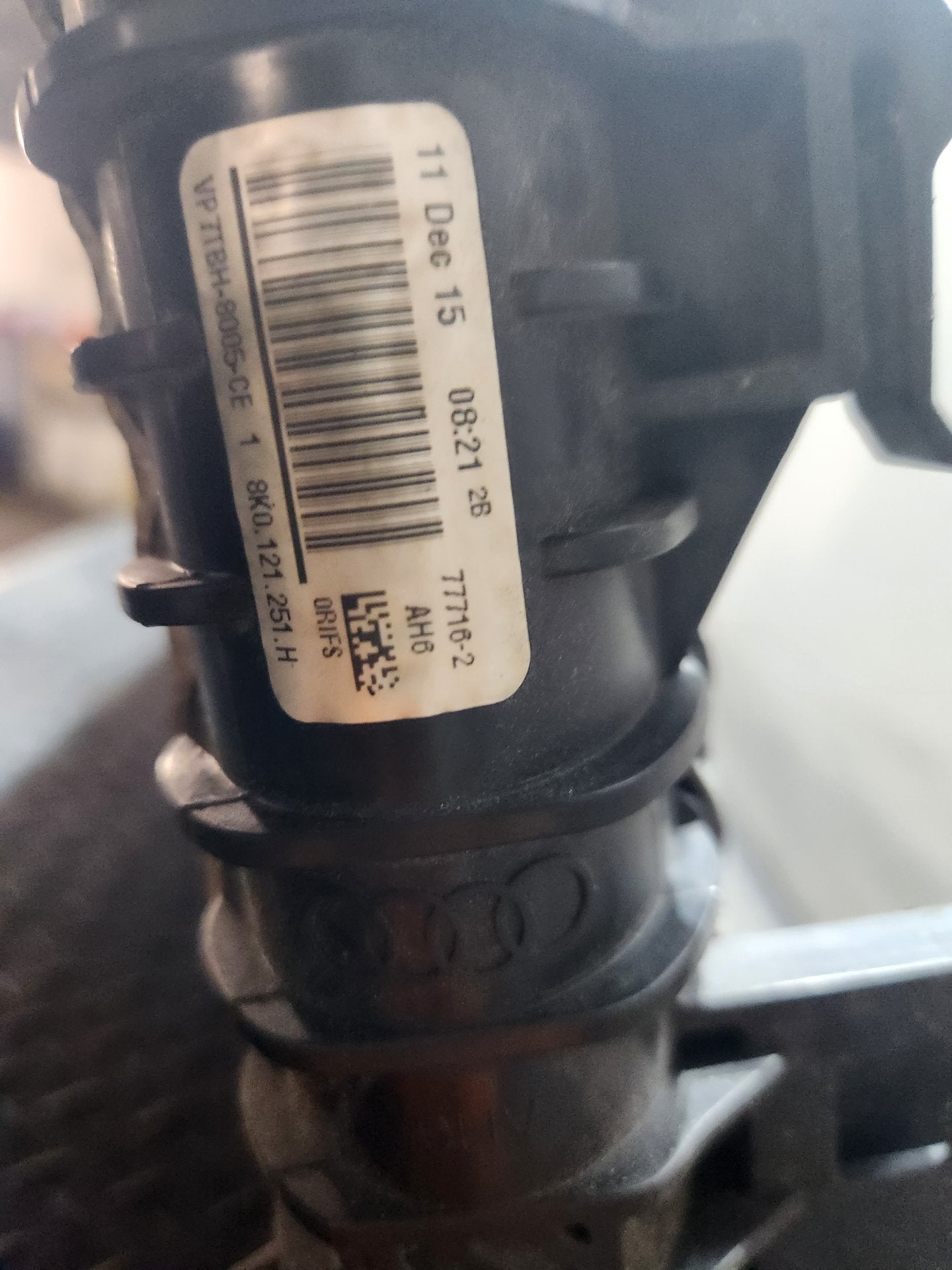 Audi A6 C7 Genuine Water Coolant Cooling Radiator 8K0121251H
