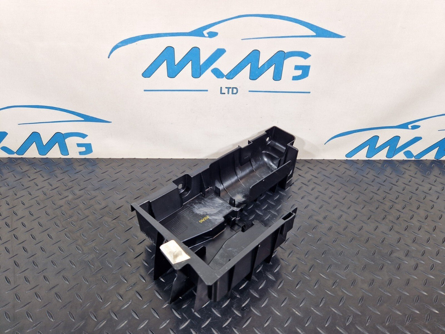 14-21 MERCEDES BENZ W205 GENUINE OEM TRUNK BOOT TOOL STORAGE TRAY A2058990014
