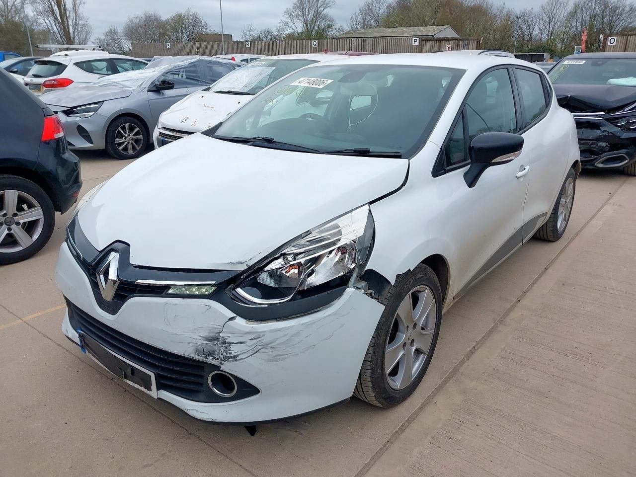 2015 Renault Clio MK4 (Ph1) (X98)