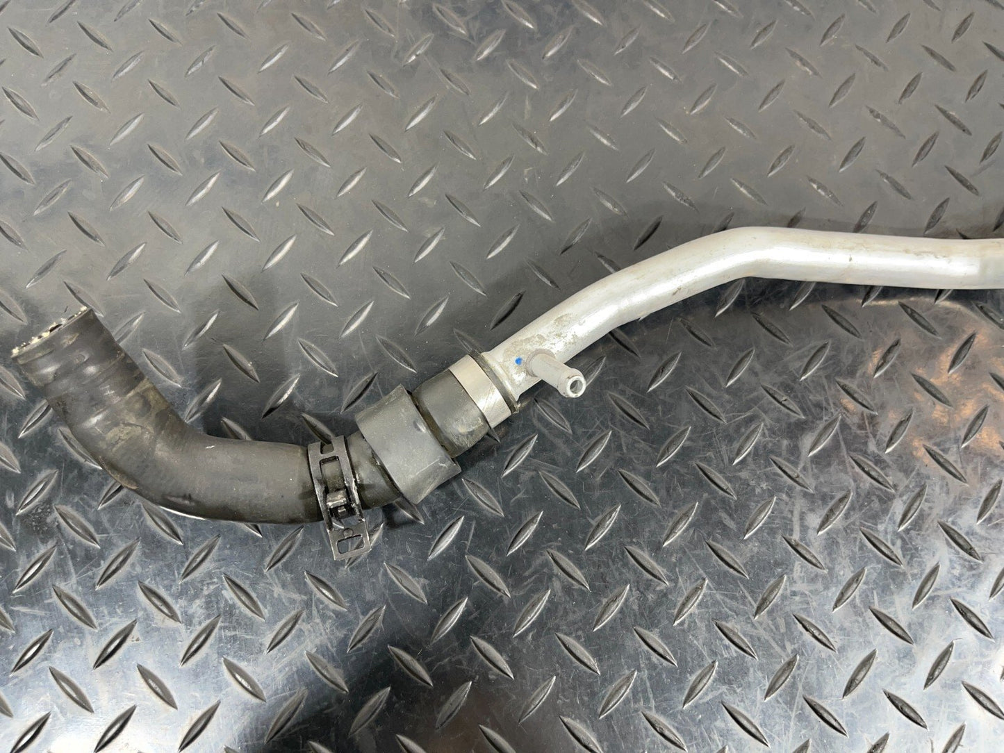 14-21 MERCEDES BENZ C300h W205 GENUINE COOLANT HOSE PIPE A2058303302