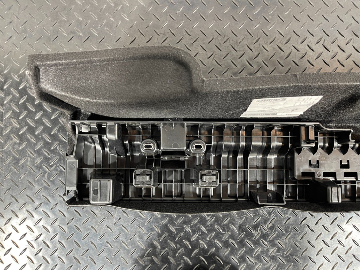 20-ON BMW 2 SERIES F44 BOOT FLOOR BRACKET WITH CARPET COVER  7484059 7475719