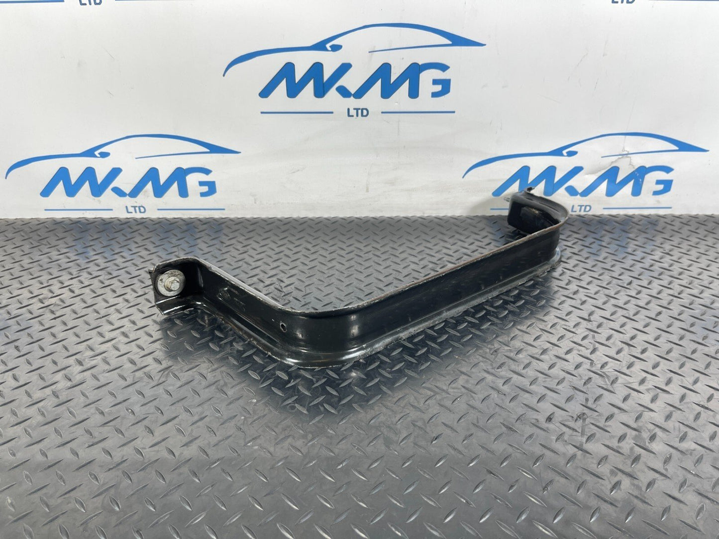 2019-ON  LAND ROVER DISCOVERY L550 BUMPER SUPPORT BRACKET LK72-9055-AA