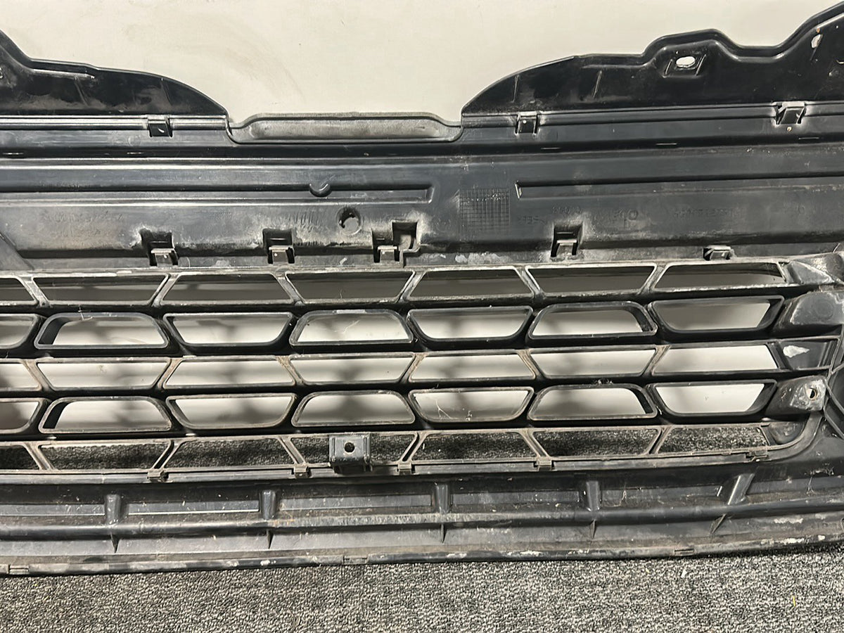 Iveco Daily MK5 Cab & Chassis Genuine Front Upper Grille 5801342732 5801342733