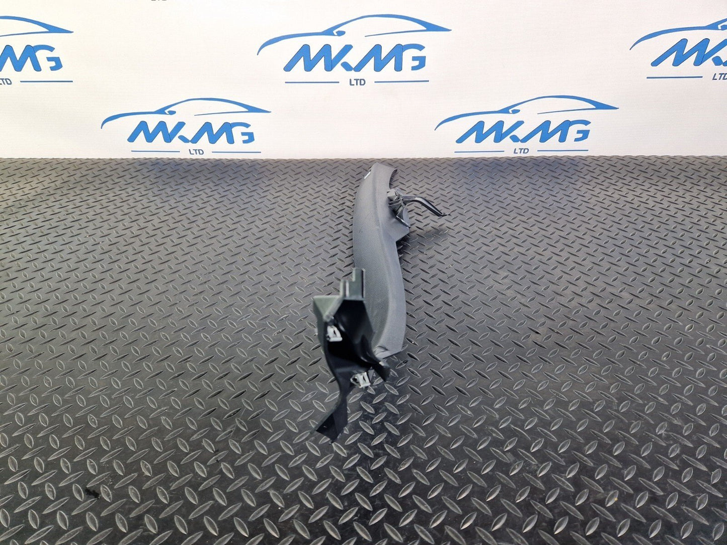 14-21 MERCEDES BENZ C200d W205 REAR RIGHT INNER ARCH TRIM A2056903705