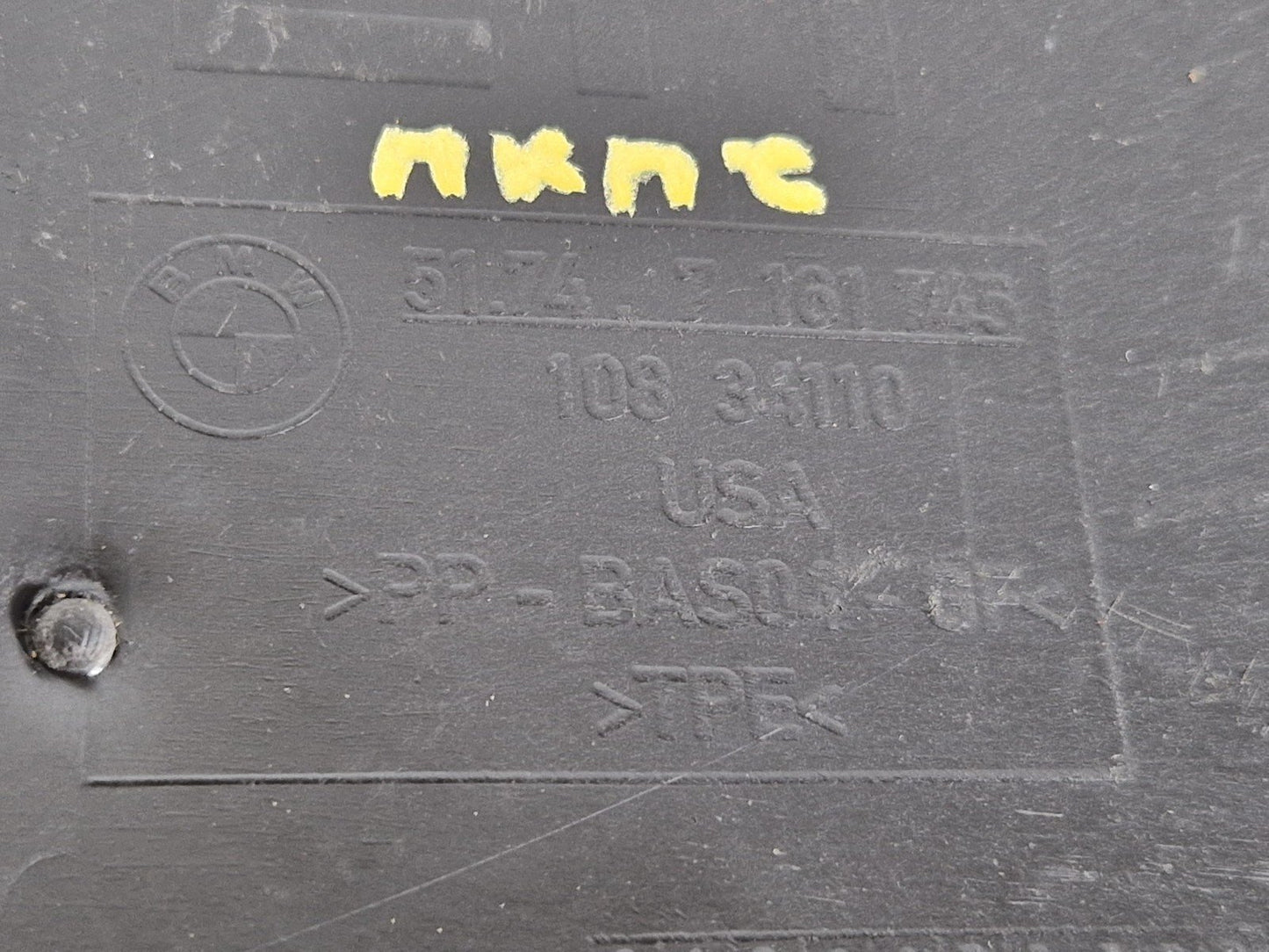 10-13 BMW X5 E70 LCI GENUINE OEM LEFT N/S WHEELHOUSE COVER TRIM 7161745