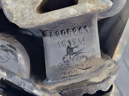 18-ON MERCEDES BENZ SPRINTER W907 LEFT PASSENGER SIDE ENGINE MOUNTING A906241