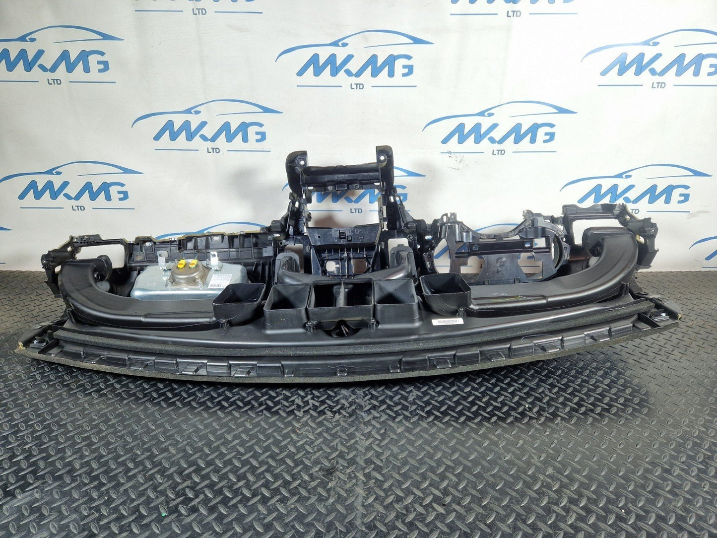 16-19 MERCEDES BENZ GLE W166 DASHBOARD WITH AlRBAG A1666802887 A1668602402