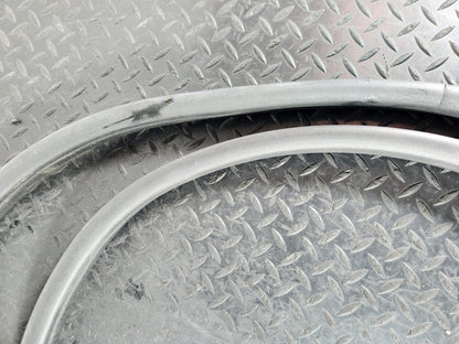 11-19 MERCEDES ML W166 OEM FRONT LEFT OR RIGHT SIDE DOOR RUBBER SEAL A1666970051