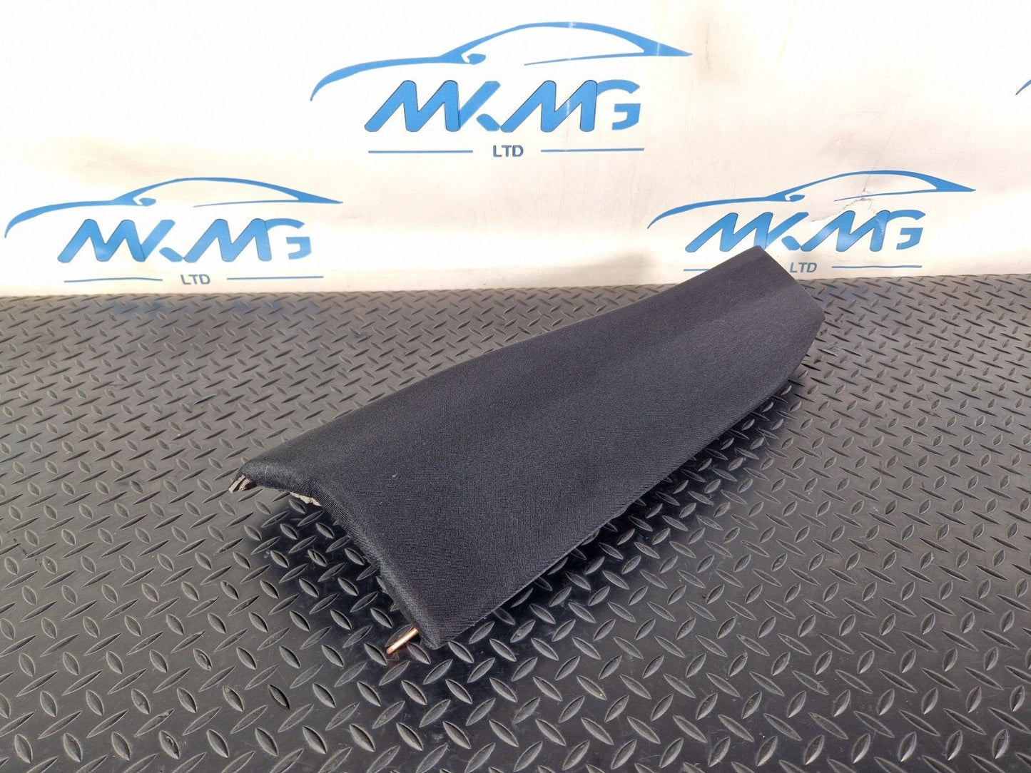 20-24 BMW 1 SERIES F40 REAR LEFT SEAT SIDE FINISHER TRIM 7492433