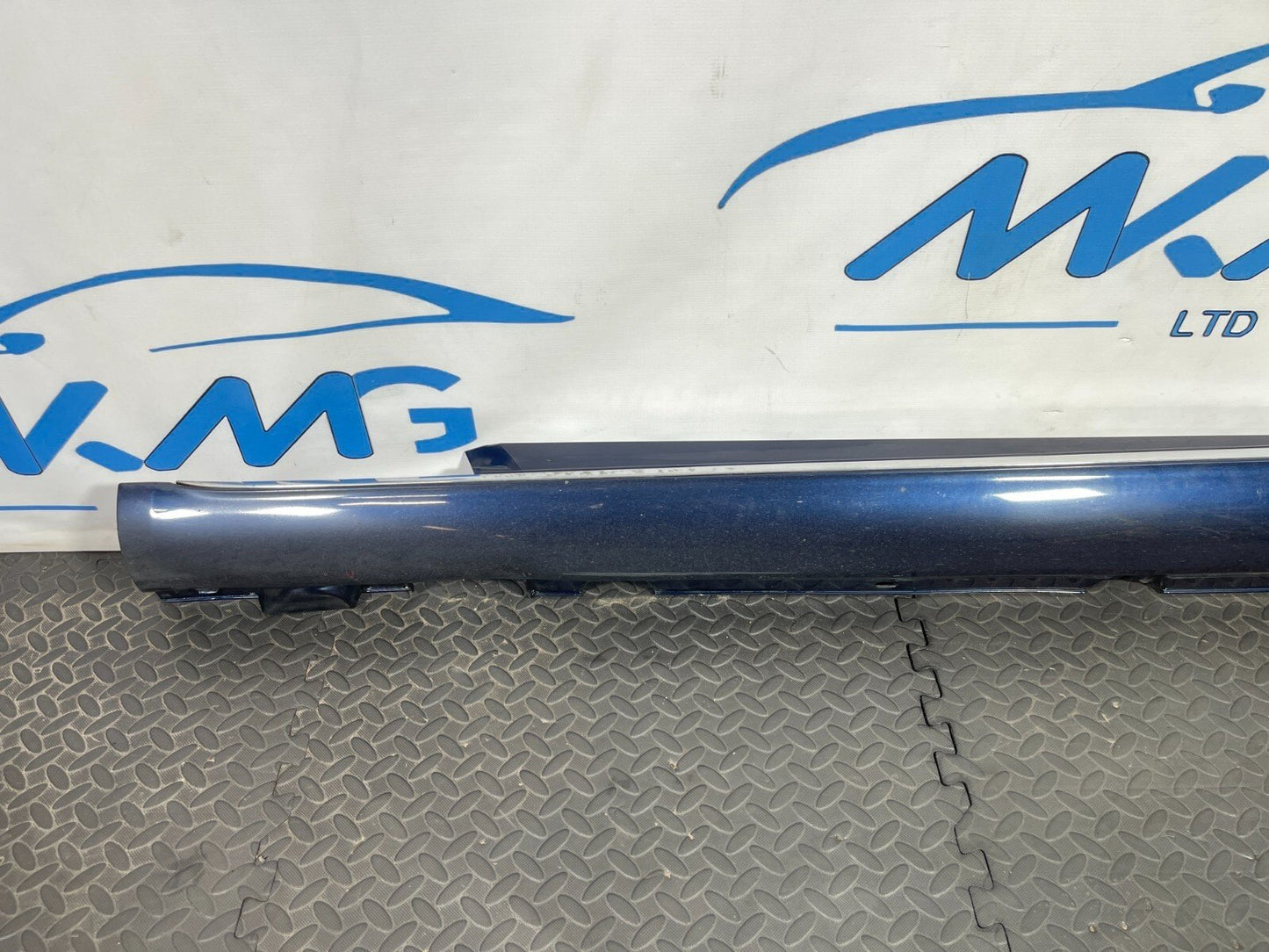14-21 MERCEDES BENZ C CLASS W205 LEFT N/S SKIRT IN BLUE 980 A2056906902