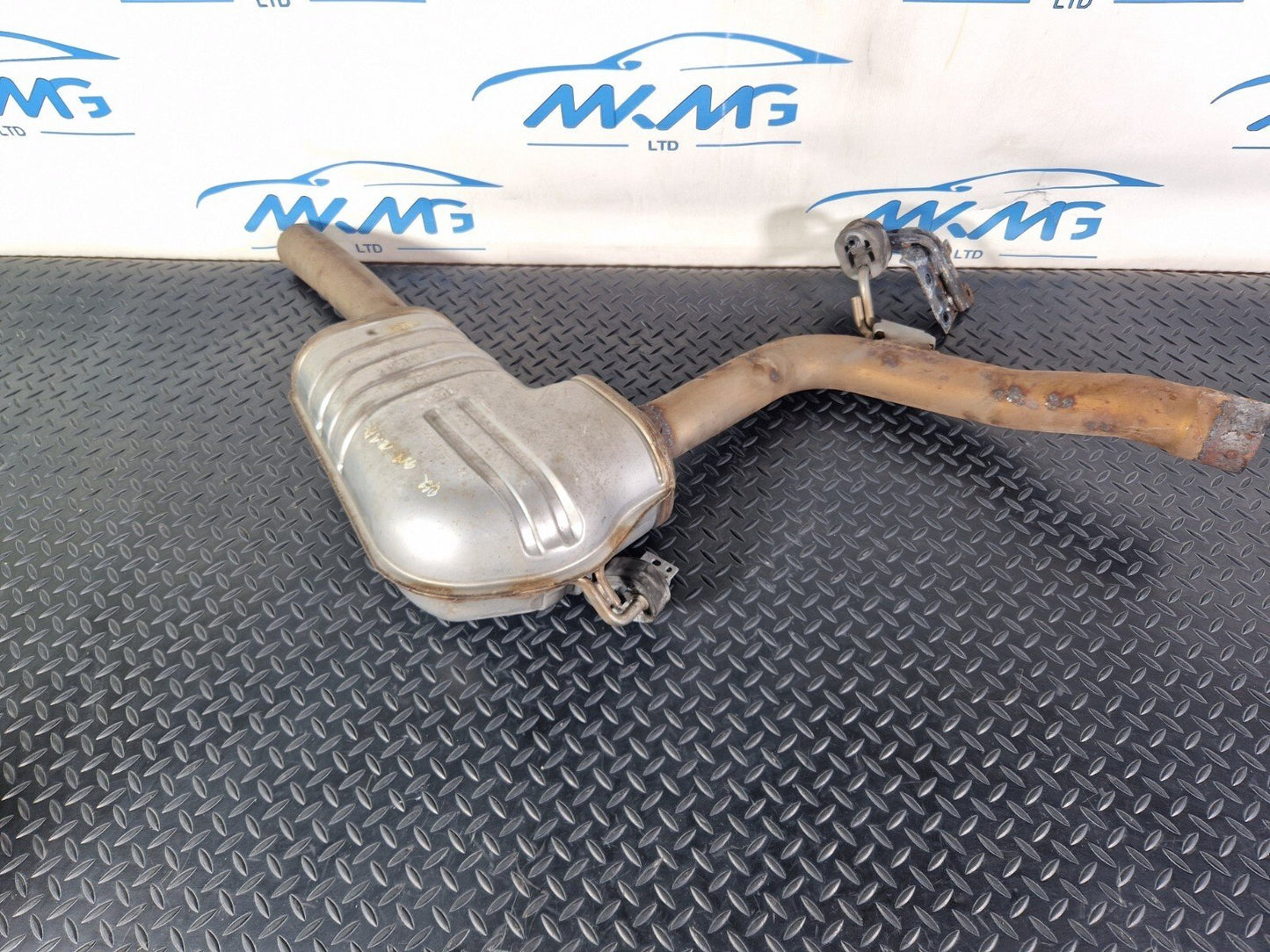 16-24 AUDI A5 F5 COUPE OEM GENUINE REAR EXHAUST MUFFLER SILENCER 8W0253411Q