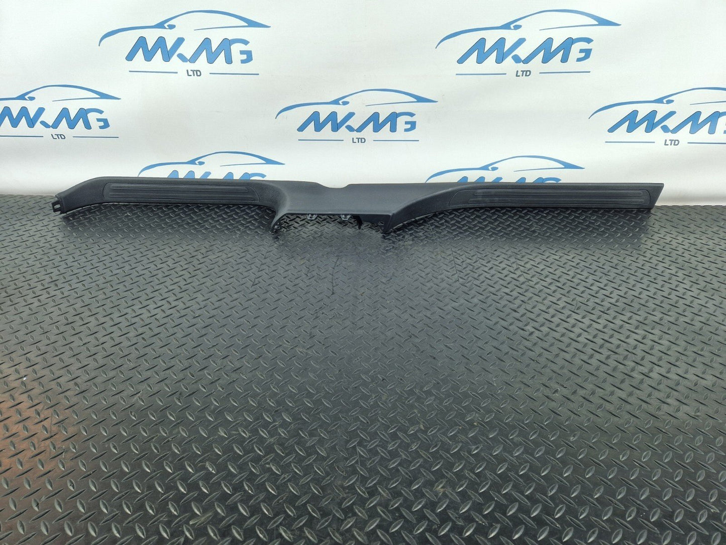 10-15 AUDI Q7 4L GENUINE OEM LOWER RIGHT DRIVER SIDE O/S SILL TRIM 4L0853370