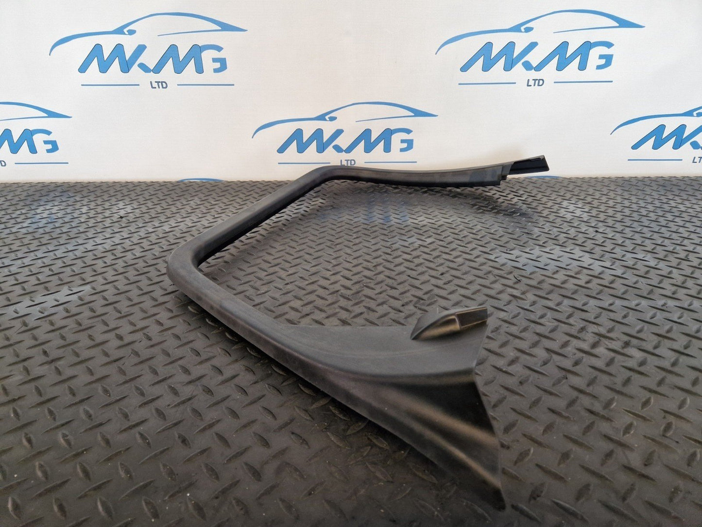 Audi Unknown Part Type 8W9867671