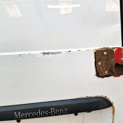 14-23 MERCEDES VITO W447 REAR LEFT N/S/R COMPLETE DOOR IN WHITE (DENTED)