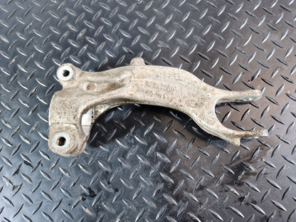 16-19 AUDI A4 B9 GENUINE FRONT LEFT SIDE SUSPENSION STRUT BRACKET 8W0413037